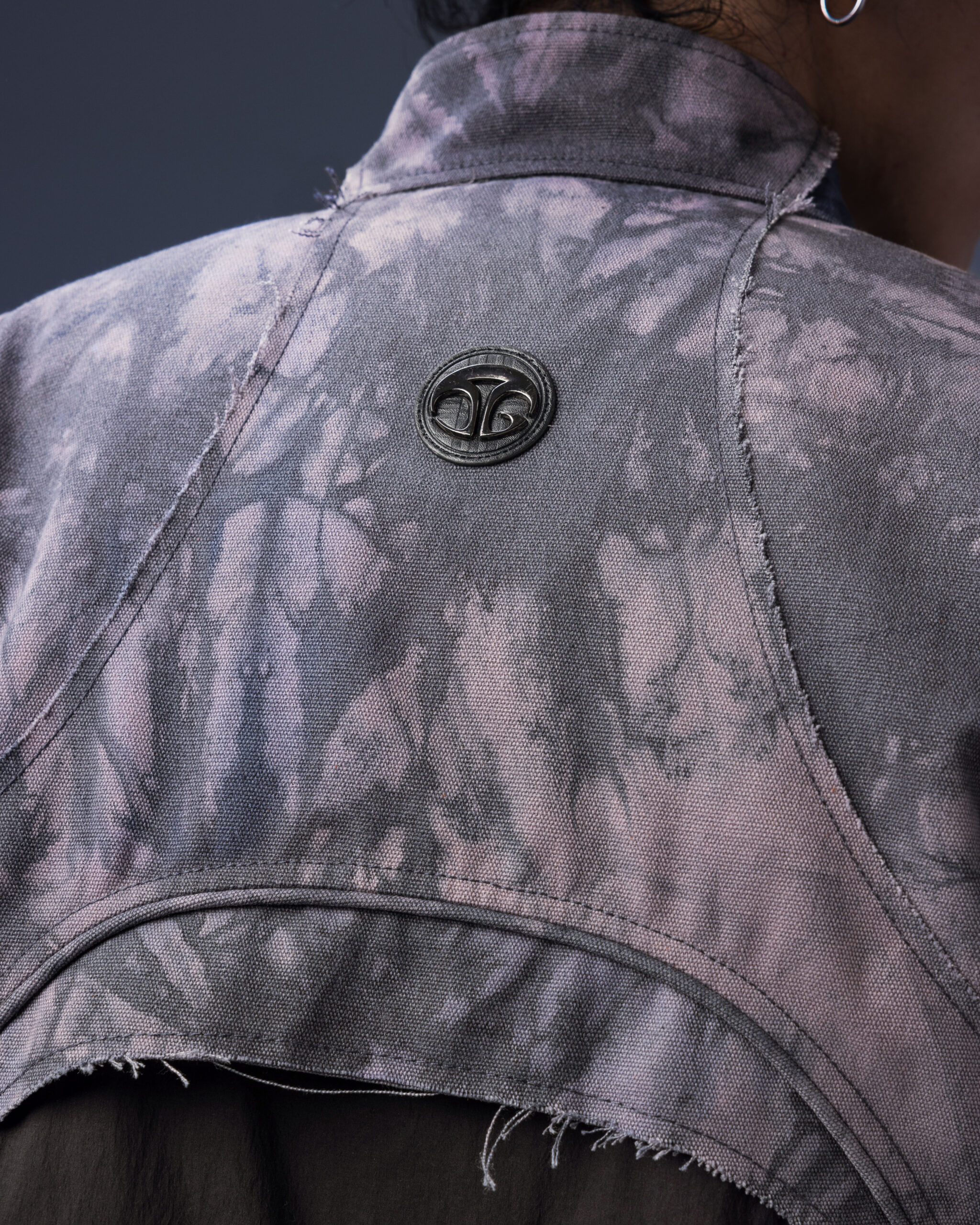 202504050503 Biomimetic – Scarab Tank Jacket