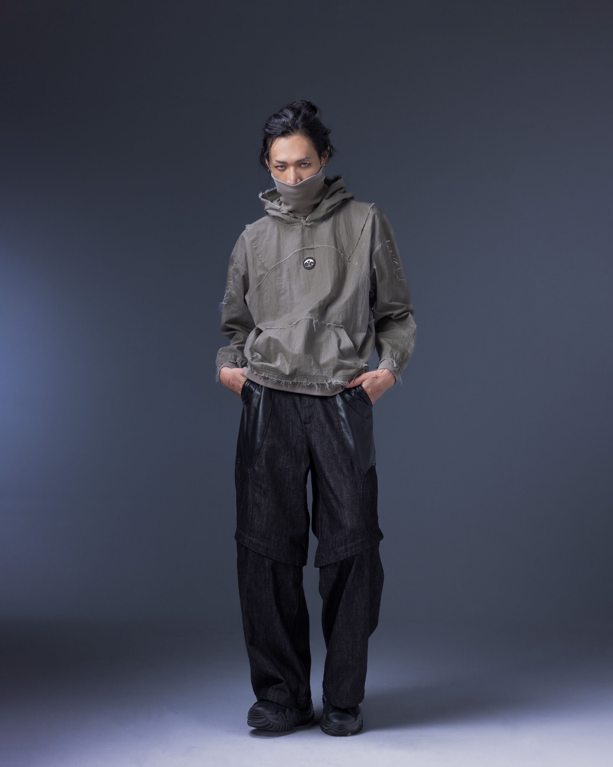 202504050992.jpg Modular – Clypeus Hooded Top(Grayish Khaki)