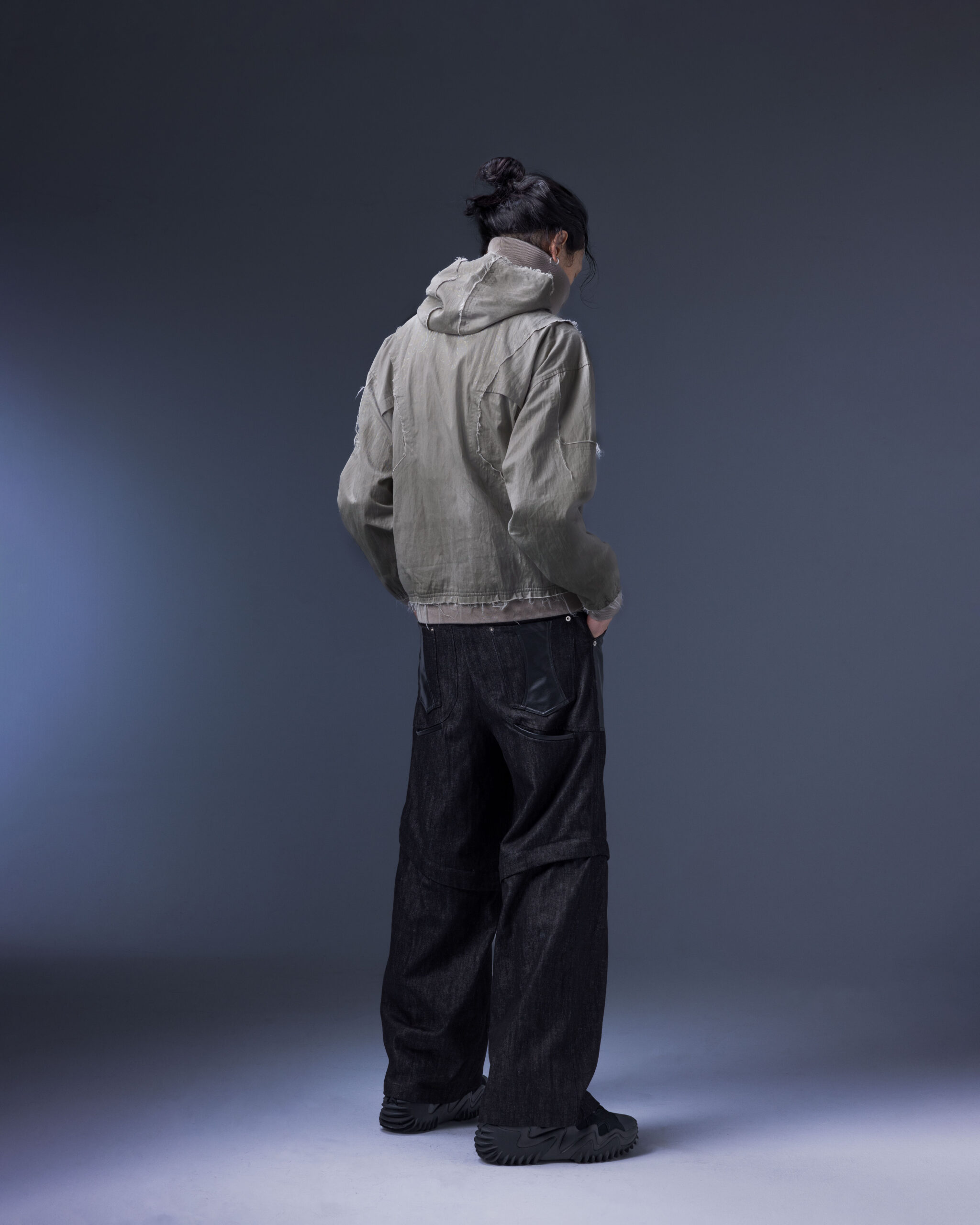 202504051013 Modular – Clypeus Hooded Top(Grayish Khaki)