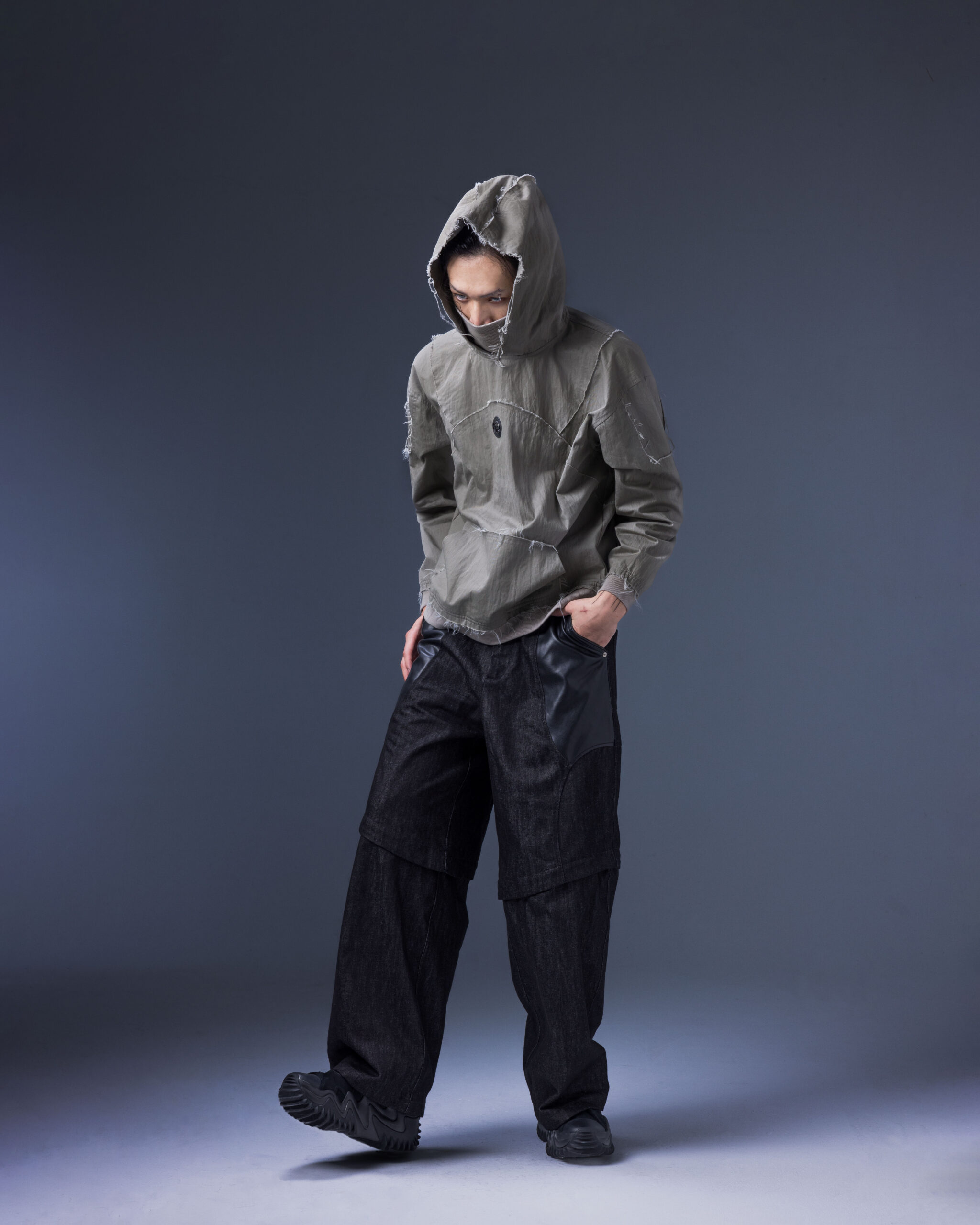 202504051048 Modular – Clypeus Hooded Top(Grayish Khaki)