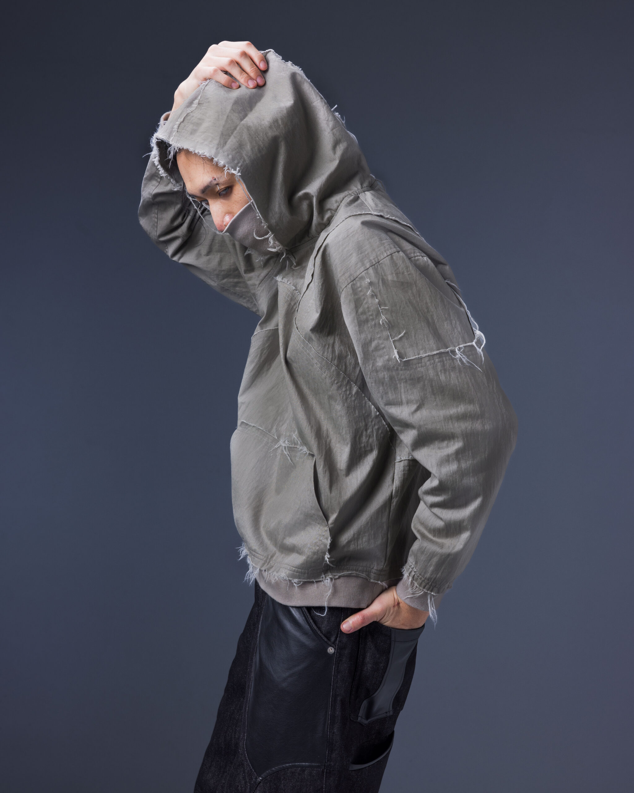 202504051078 Modular – Clypeus Hooded Top(Grayish Khaki)