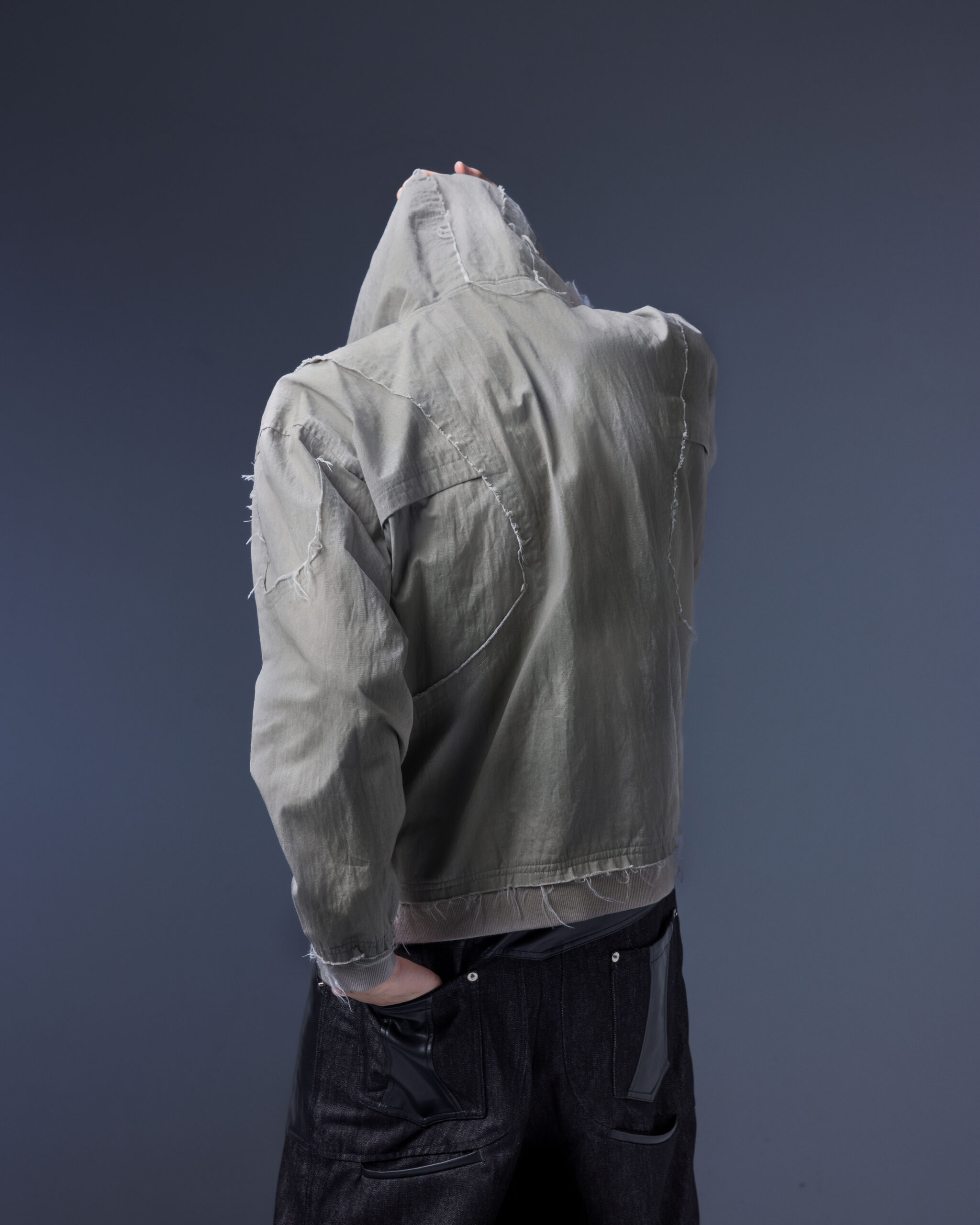 202504051086 Modular – Clypeus Hooded Top(Grayish Khaki)