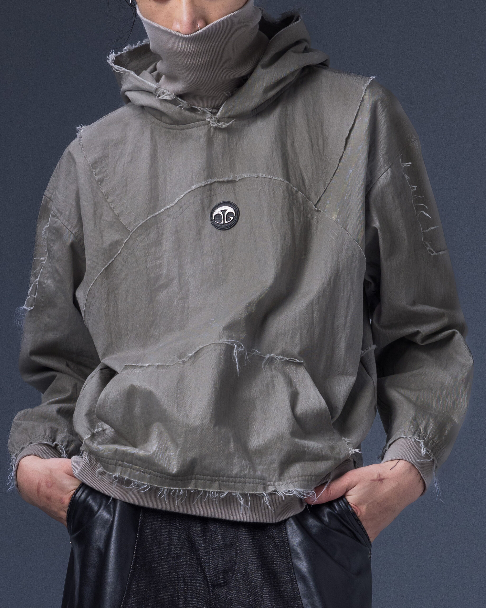 4 Modular – Clypeus Hooded Top(Grayish Khaki)